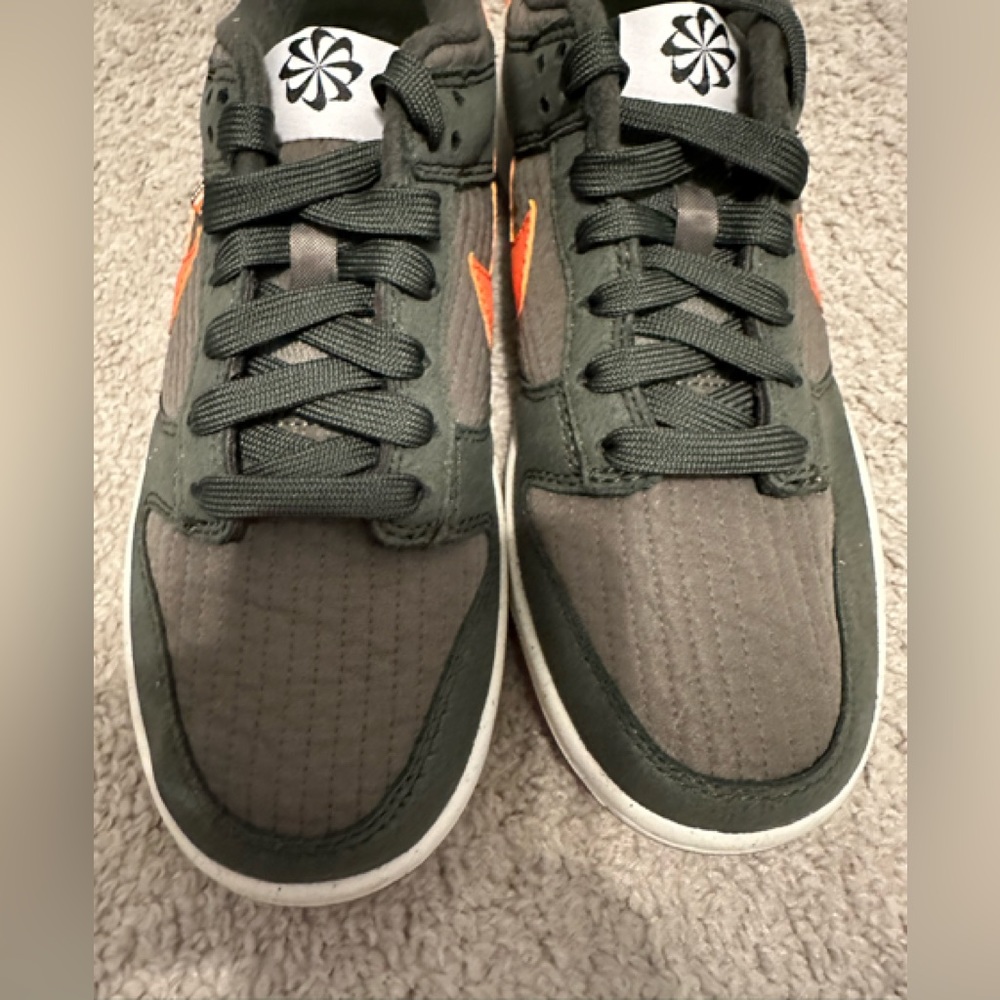 Nike Dunk Low SE